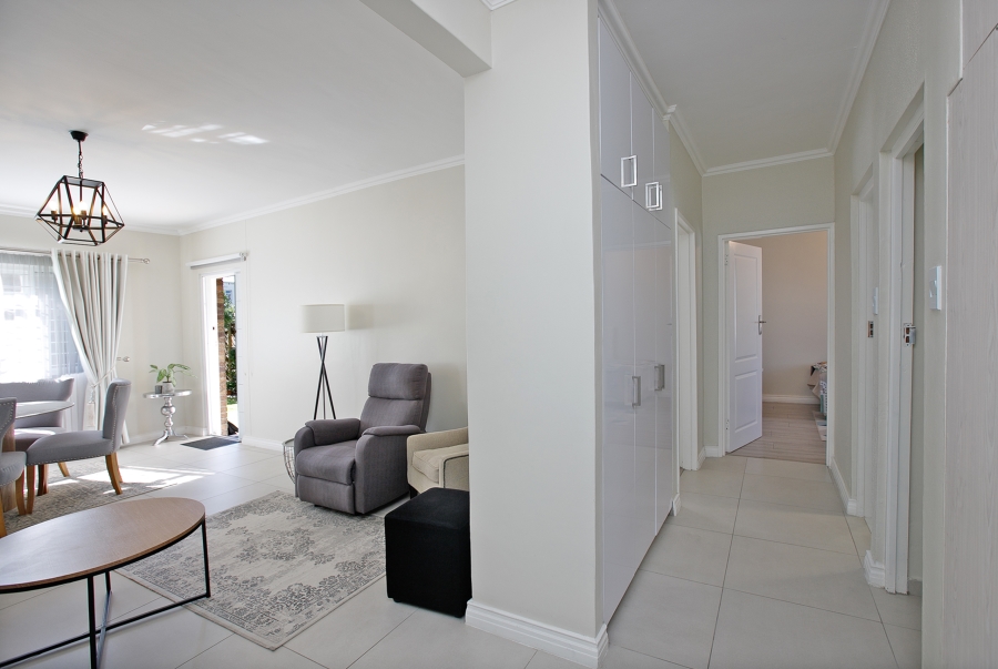 2 Bedroom Property for Sale in Wynberg Upper Western Cape
